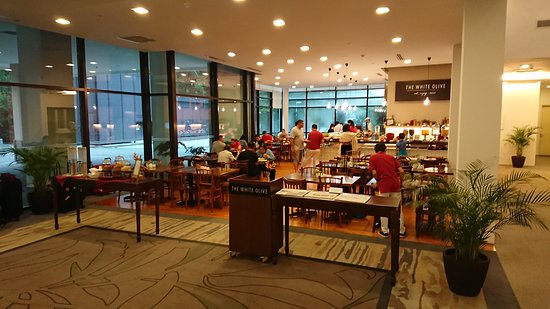 Little India Singapore cafe and restaurant. Located inside the Changi Cove Hotel, White Olive is a prestigious and chic Changi cafe