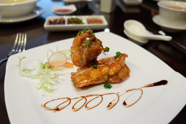 King-style breaded shrimps with Sze Chuan sauce. The shrimps are juicy and the sauce is rich in flavor. Little India Singapore
